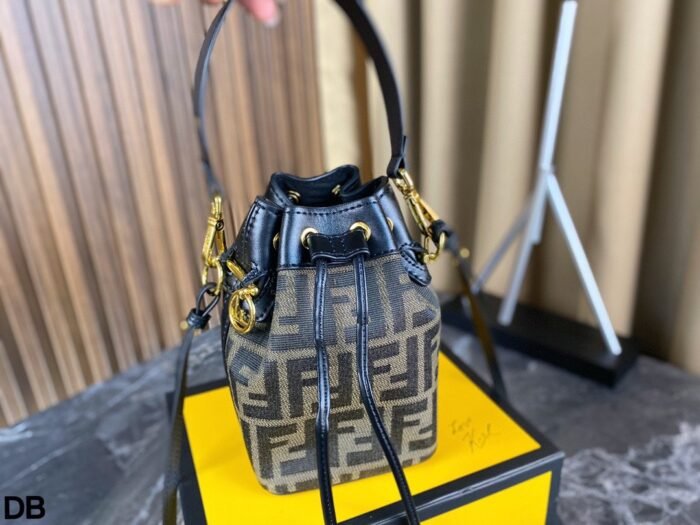 Fendi Mon Tresor letter drawstring presbyopia bucket bag