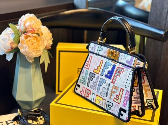 Fendi Peekaboo Embroidery Bag(3colors 23cm) - 图片 8