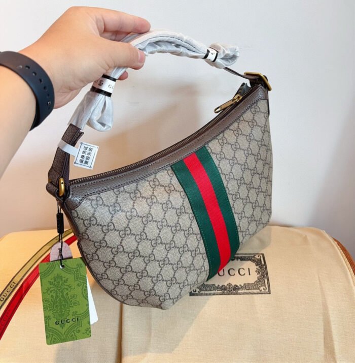 Gucci Half Moon Underarm Bag（34*24cm） - 图片 3