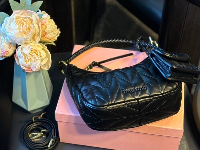 Miumiu armpit bag（4colors 22*15cm） - 图片 6