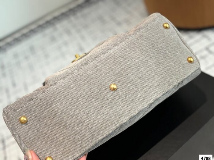 Chanel 24A Bowling Bag（33*21cm） - 图片 10