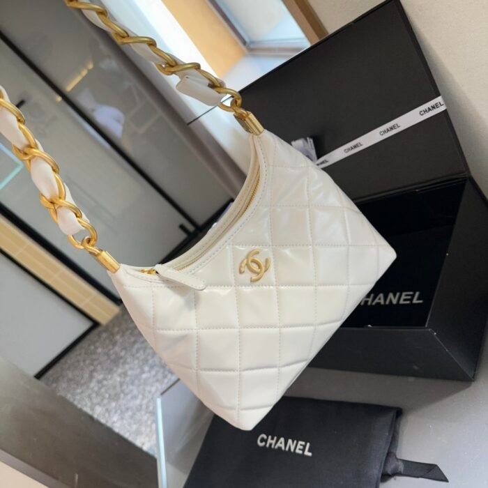 Chanel 24 new tassel Hobo armpit bag（3colors 24cm）