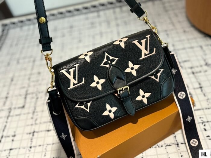LV Stick Bag（4colors 26cm）