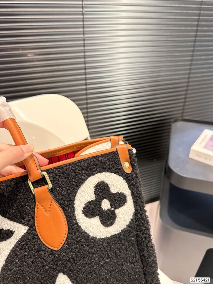 LV lamb wool tote bag（4colors 39*33cm） - 图片 8