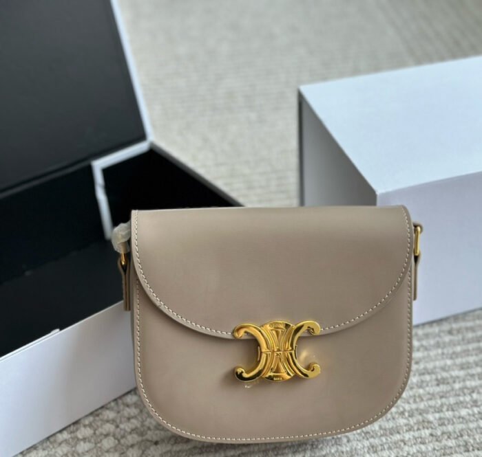 Celine Arc de Triomphe Saddle Bag(5 colors 19*16cm)
