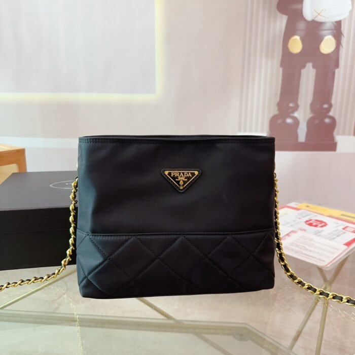 Prada Nylon Chain Bag(3colors 24*20cm)