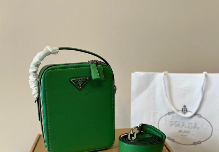 Prada camera bag(5colors 20*16cm)
