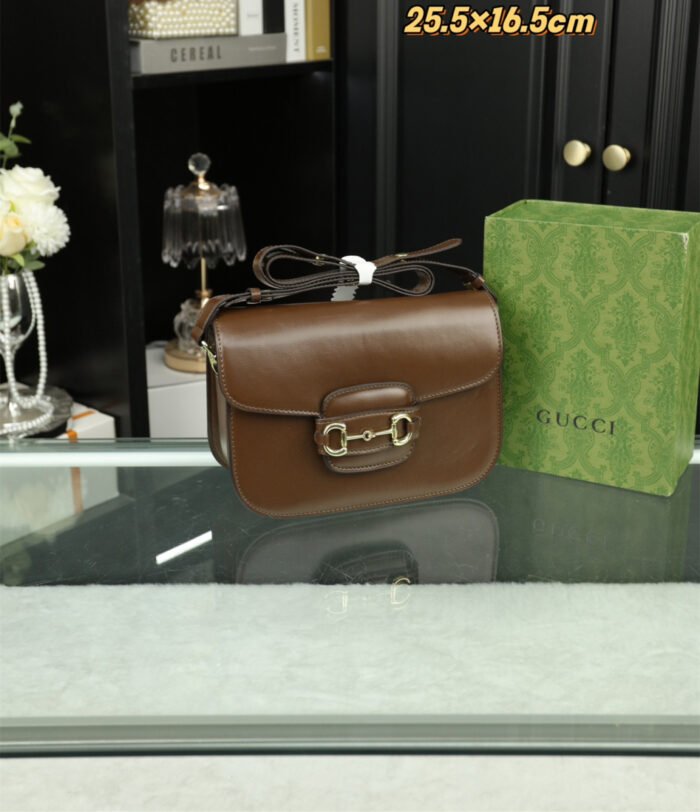 Gucci’s new 1955 saddle bag（4colors 25*17cm）