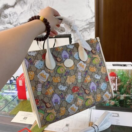 Gucci’s new tote bag（31*13*26cm）
