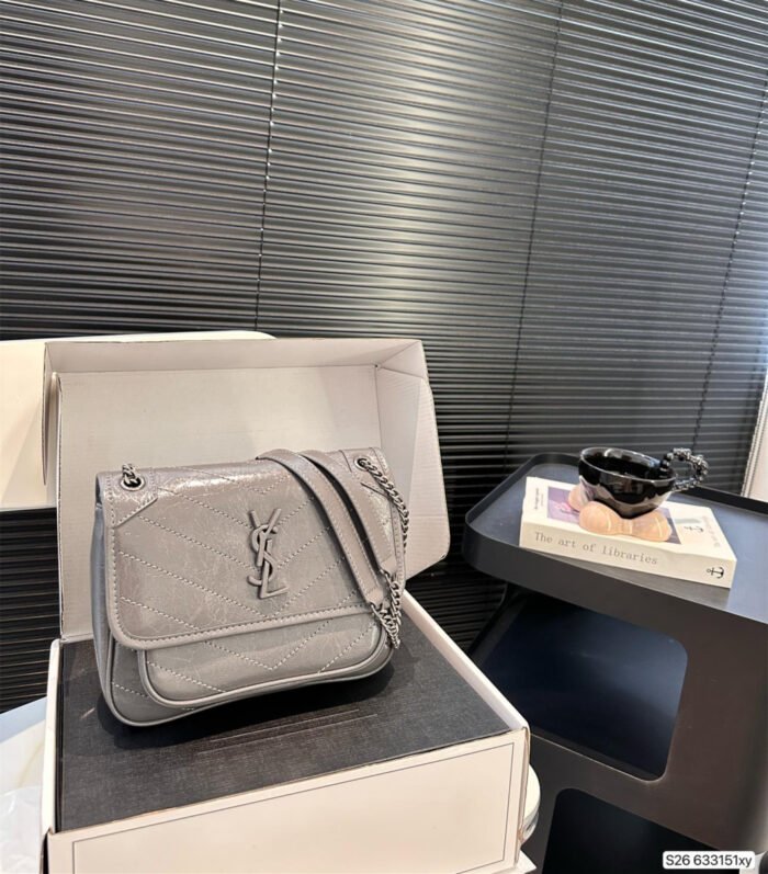 YSL Postman Bag（3colors 22*18cm）