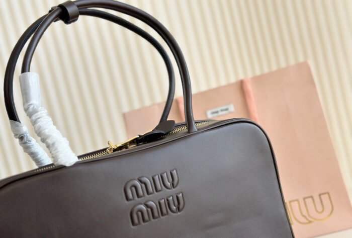 Miumiu handbag（34*23cm） - 图片 3