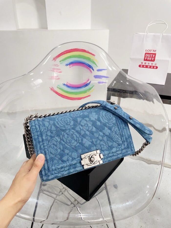 Chanel Medium Denim Leboy Bag（25cm）