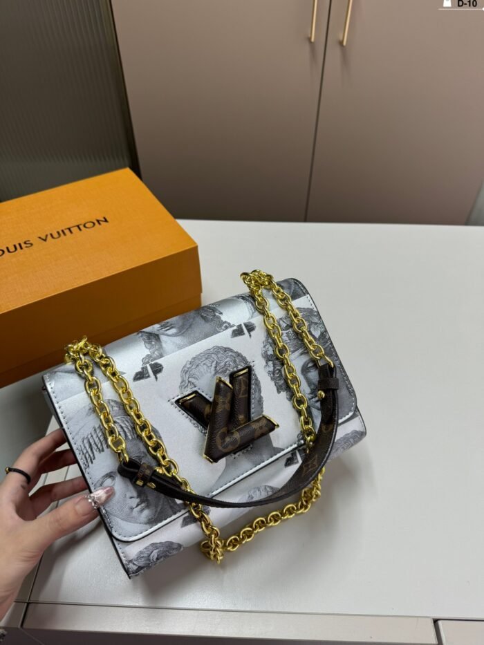 LV Twist Sculpture Bag(23*10*15cm)