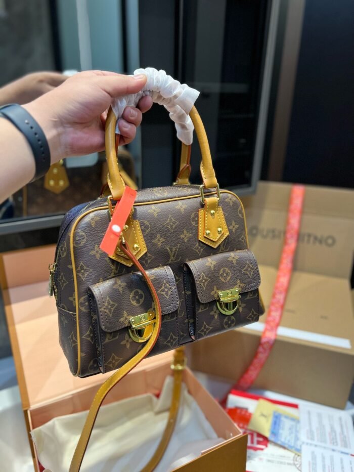 LV Manhattan handbag（29*20cm）