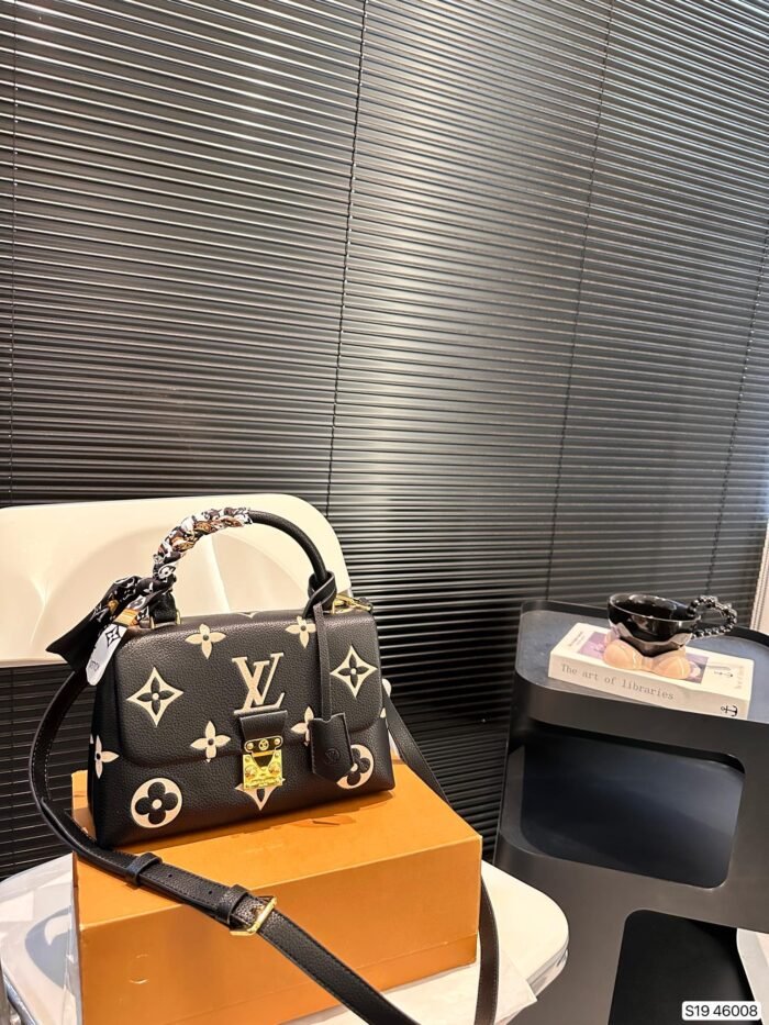 LV new postman bag（4colors 24*15cm） - 图片 3