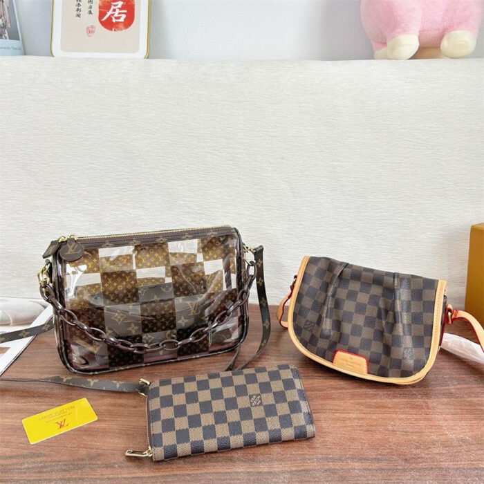 Louis Vuitton Set L8