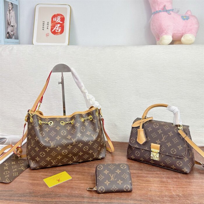 Louis Vuitton Set L14