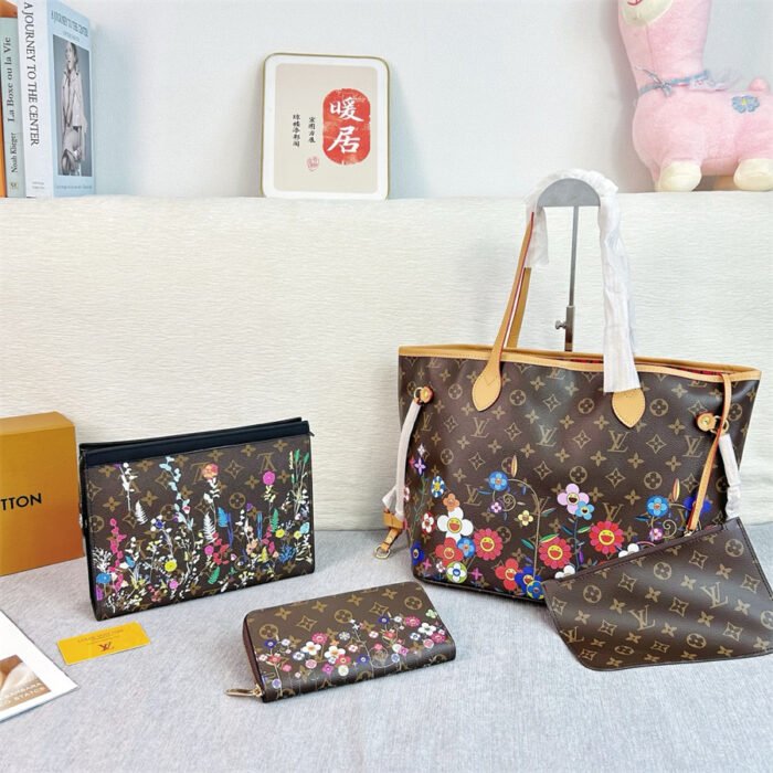 Louis Vuitton Set L16