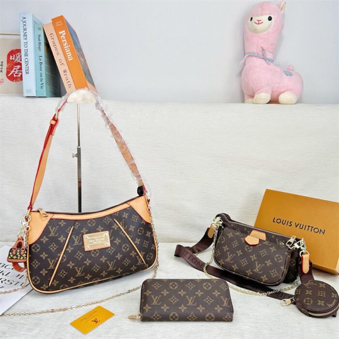 Louis Vuitton set L19