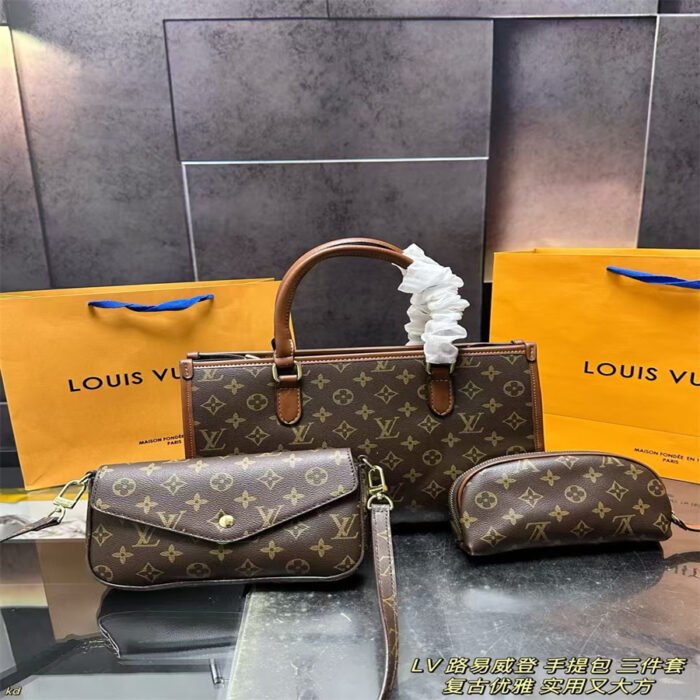 Louis Vuitton set L47